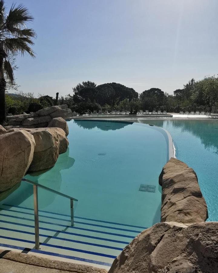 Charmant Appartement Village Restanques De Saint Tropez Grimaud Dış mekan fotoğraf