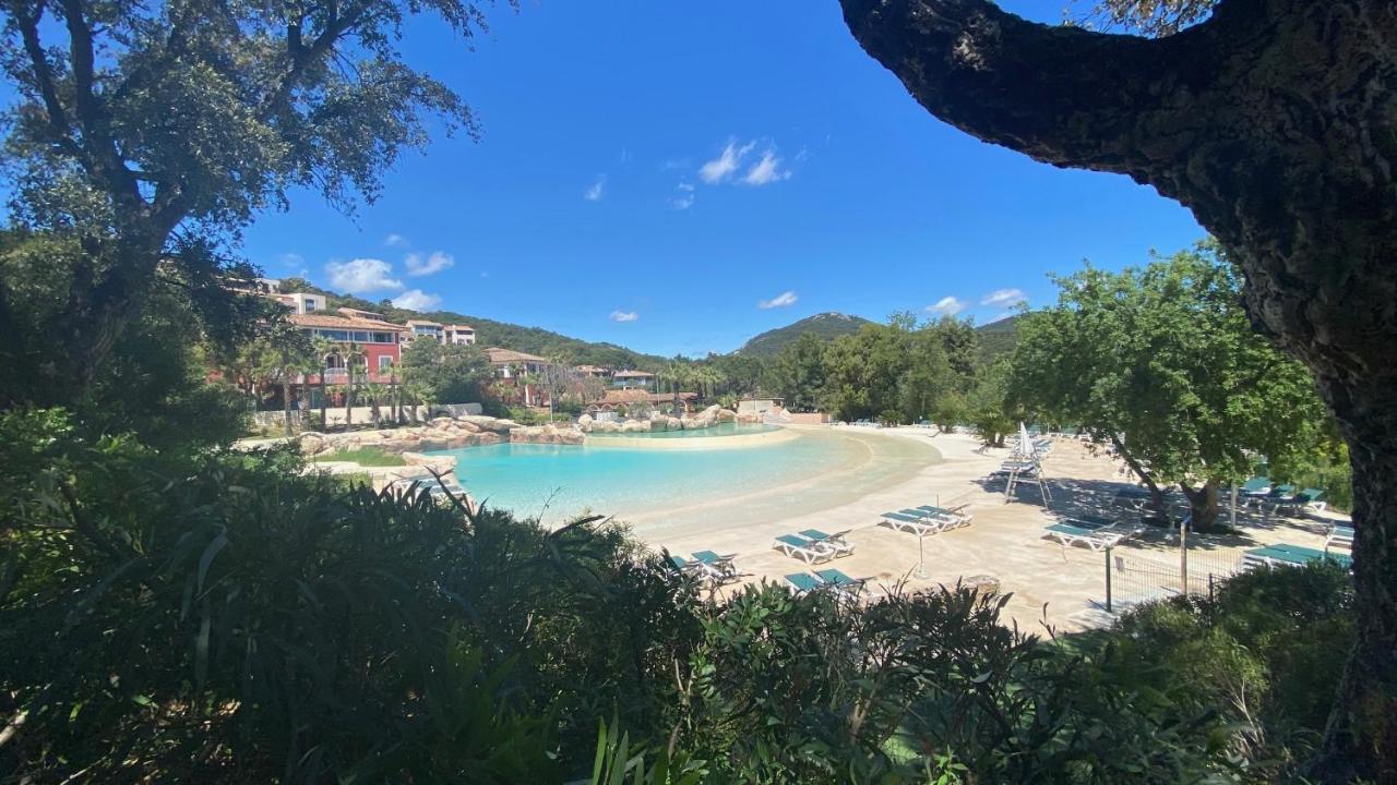 Charmant Appartement Village Restanques De Saint Tropez Grimaud Dış mekan fotoğraf